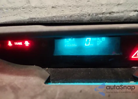 2005 Toyota Prius из США, поврежденный, VIN JTDKB20U157055704